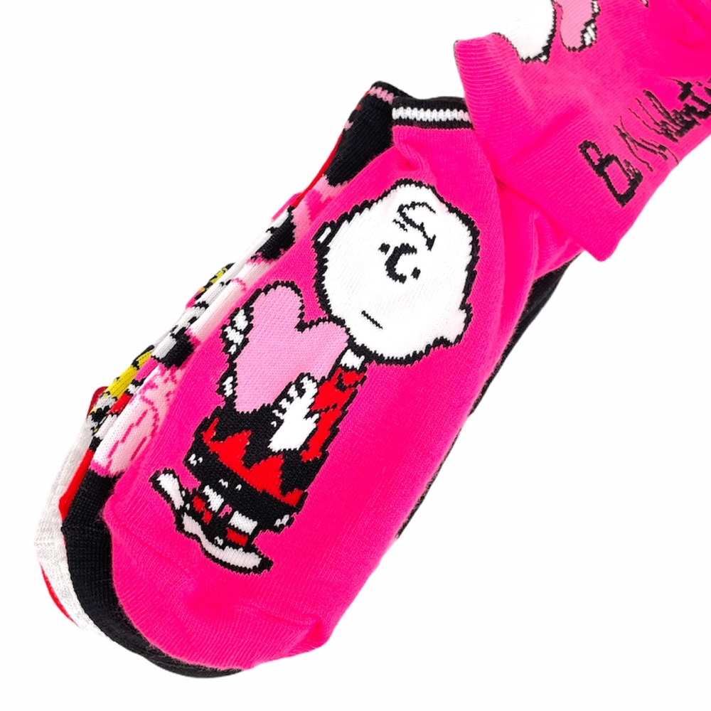 Peanuts Snoopy and Woodstock Valentine’s Socks - Picture 6 of 9